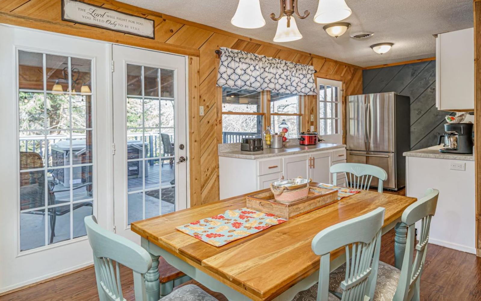 Wooded Bliss Hot Tub Single Level Cabin With No Steps Rocking Chairs And Wooded Views Pigeon Forge Exterior foto