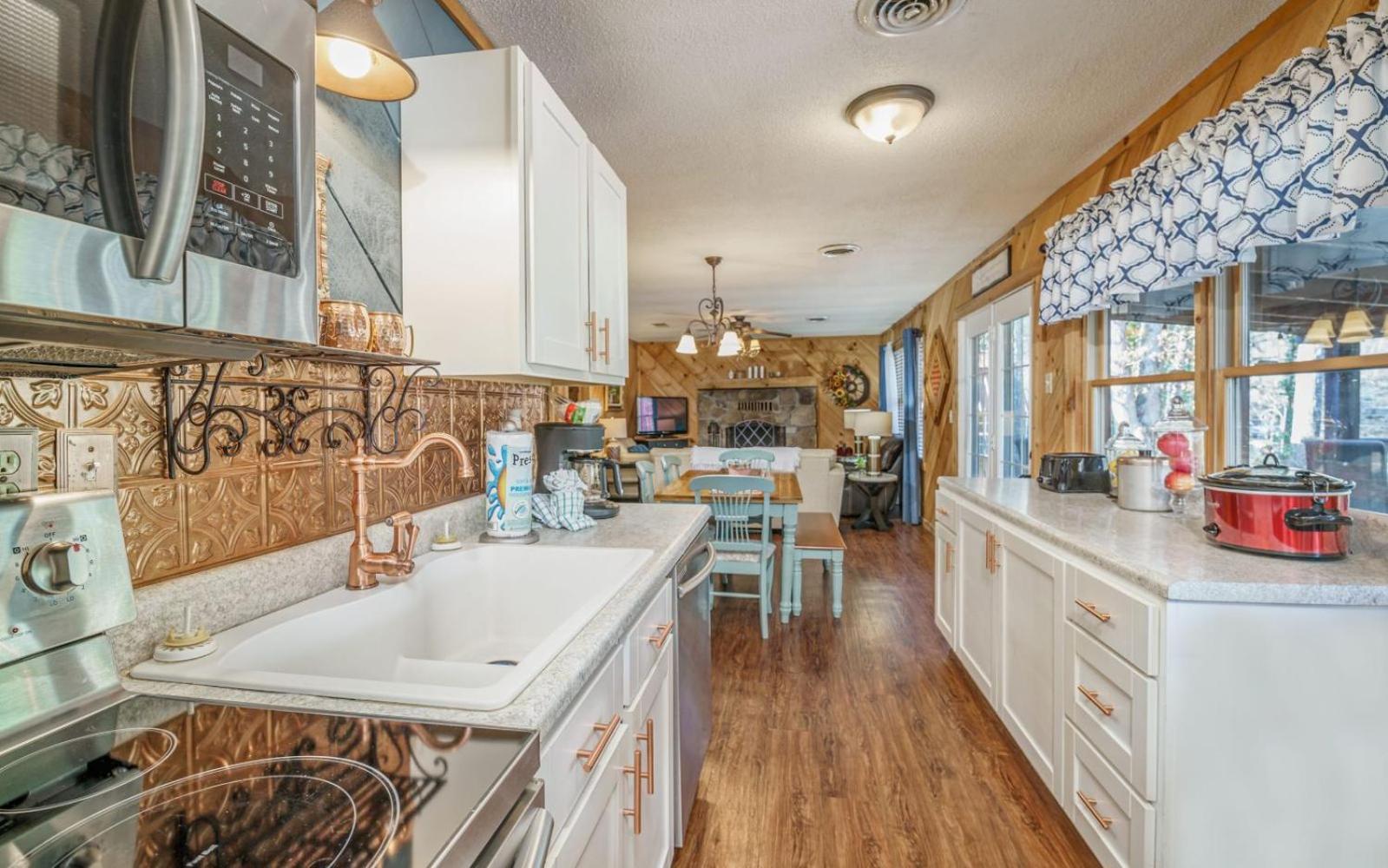 Wooded Bliss Hot Tub Single Level Cabin With No Steps Rocking Chairs And Wooded Views Pigeon Forge Exterior foto